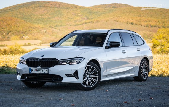 BMW Rad 3 Touring 318i  G21 A/T, 115kW, A8 / AJ NA SPLÁTKY / PROTIÚČET / 2021 - hlavní pohled