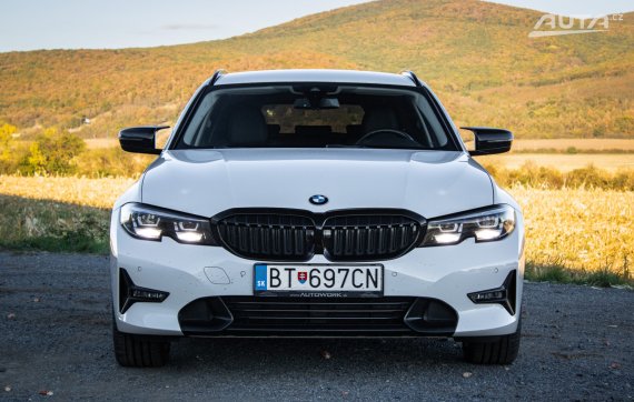 BMW Rad 3 Touring 318i  G21 A/T, 115kW, A8 / AJ NA SPLÁTKY / PROTIÚČET / 2021 bílá