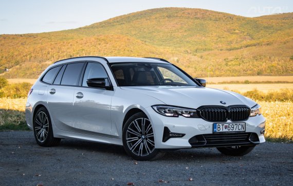 BMW Rad 3 Touring 318i  G21 A/T, 115kW, A8 / AJ NA SPLÁTKY / PROTIÚČET / 2021 bílá