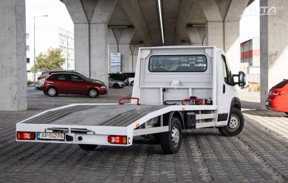 Fiat Ducato 2.3 MultiJet L3 Autoprepravník, 130 kW, M6 / AJ NA SPLÁTKY / PROTIÚČET / 2018 bílá