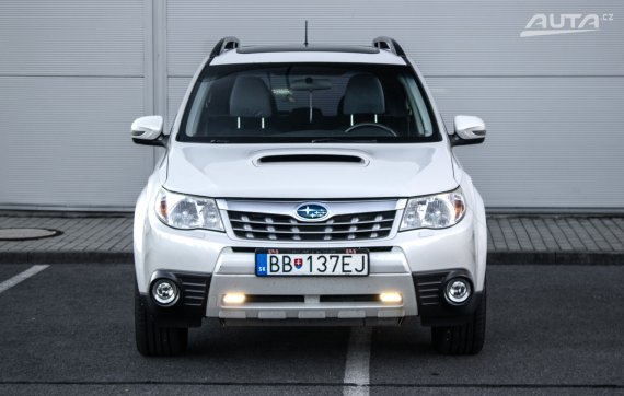 Subaru Forester 2.0 Comfort 108kW MT/6 2013 / AJ NA SPLÁTKY / PROTIÚČET 2013 bílá