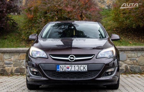 Opel Astra 1.4, 88kW (2013) / AJ NA SPLÁTKY / PROTIÚČET / 2013 hnědá