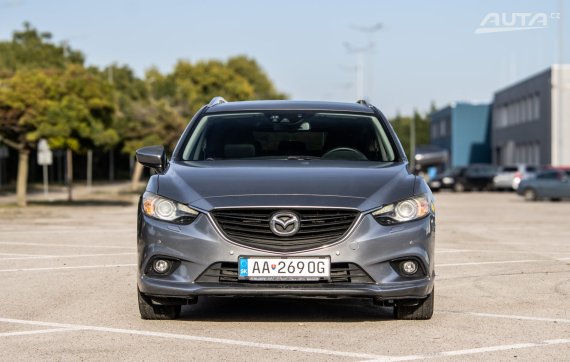 Mazda 6 Combi (Wagon) 2.0 Skyactiv-G Attraction 2013 107kW MT/6 / AJ NA SPLÁTKY / PROTIÚČET 2013 stříbrná metalíza