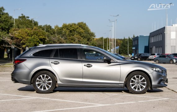 Mazda 6 Combi (Wagon) 2.0 Skyactiv-G Attraction 2013 107kW MT/6 / AJ NA SPLÁTKY / PROTIÚČET 2013 stříbrná metalíza