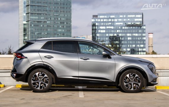 Kia Sportage 1.6 T-GDi mHEV Platinum 2022 110kW AT/7 / AJ NA SPLÁTKY / PROTIÚČET 2022 šedá