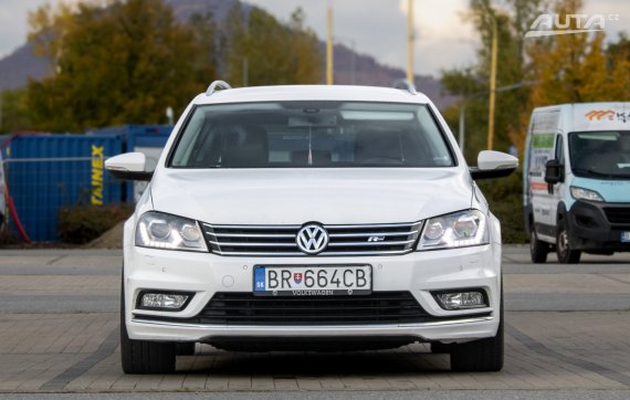 Volkswagen Passat Variant 2.0 TDI 4Motion Highline DSG / 130kW / A6 / AJ NA SPLÁTKY / PROTIÚČET 2013 bílá