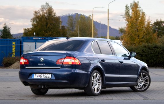 Škoda Superb 2.0 TDI 4x4 / 125kW / M6 / ZÁRUKA / AJ NA SPLÁTKY / PROTIÚČET 2011 modrá