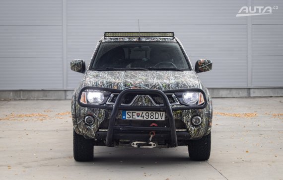 Mitsubishi L 200 L200 2.5 DI-D Double Cab A/T, 100 kW, A4, 4d. / AJ NA SPLÁTKY / PROTIÚČET / 2008 hnědá