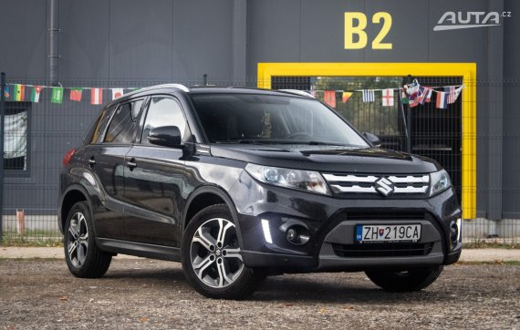 Suzuki Vitara 1.6 VVT 4WD A/T, 88 kW, A6, 5d. / AJ NA SPLÁTKY / PROTIÚČET / 2017 černá