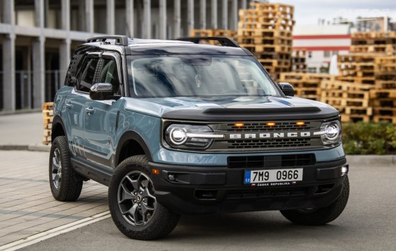 Ford Bronco Sport Badlands 4x4 186kW 2021 2021 šedá