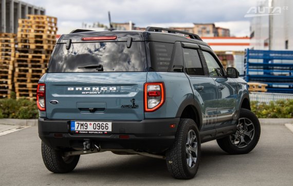 Ford Bronco Sport Badlands 4x4 186kW 2021 2021 šedá