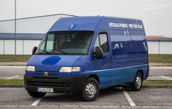 Peugeot Boxer Foodtruck 2000 - hlavní pohled