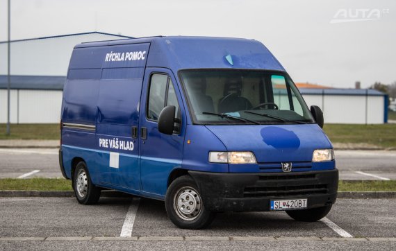 Peugeot Boxer Foodtruck 2000 modrá