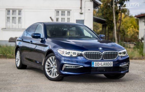 BMW Rad 5 530d xDrive Luxury Line 195kW AT/8 2018 / AJ NA SPLÁTKY / PROTIÚČET 2018 modrá