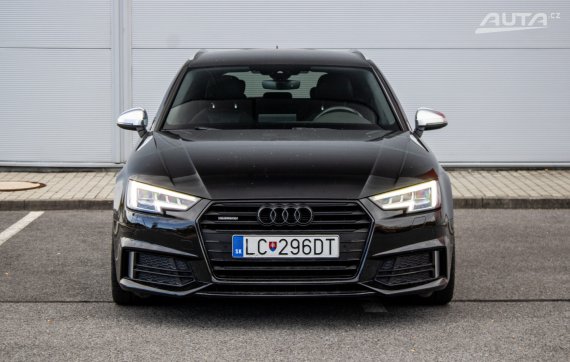 Audi A4 Avant 3.0 TDI Quattro S-Line 200kW AT/8 2017 / AJ NA SPLÁTKY / PR0TIÚČET 2017 černá