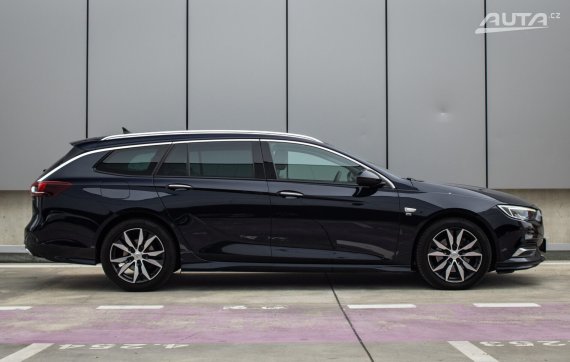 Opel Insignia ST 2.0 CDTI S&amp;S Innovation OPC Line AT8, 125 kW / AJ NA SPLÁTKY / PROTIÚČET / 2018 modrá