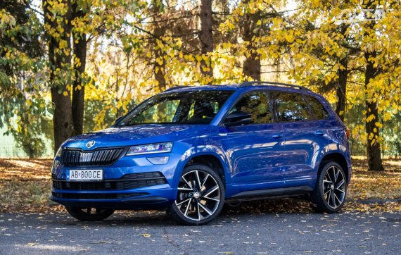 Škoda Karoq 1.5 TSI ACT Sportline 110kW AT/7 2021 / AJ NA SPLÁTKY / PROTIÚČET 2021 - hlavní pohled