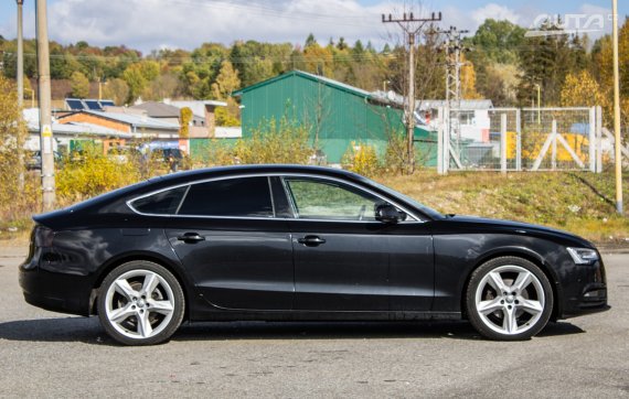 Audi A5 Sportback 2.0 TDI, 105 kW, A1, 5d. / AJ NA SPLÁTKY / PROTIÚČET / 2012 černá