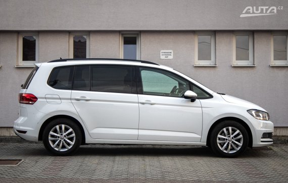 Volkswagen Touran 2.0 TDI SCR BMT EU6, 110 kW, M6 / AJ NA SPLÁTKY / PROTIÚČET / 2018 bílá