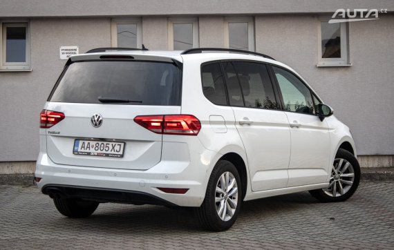 Volkswagen Touran 2.0 TDI SCR BMT EU6, 110 kW, M6 / AJ NA SPLÁTKY / PROTIÚČET / 2018 bílá