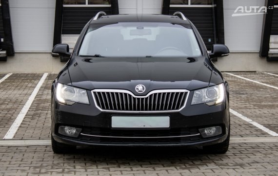 Škoda Superb Combi 125kW 2014 2014 černá