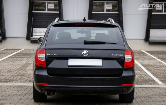 Škoda Superb Combi 125kW 2014 2014 černá