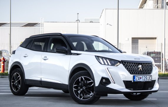 Peugeot 2008 1.5 BlueHDi GT-Line EAT8 2020 / AJ NA SPLÁTKY / PROTIÚČET 2020 bílá
