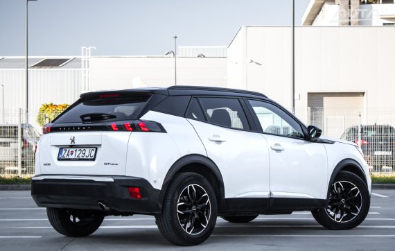 Peugeot 2008 1.5 BlueHDi GT-Line EAT8 2020 / AJ NA SPLÁTKY / PROTIÚČET 2020 bílá
