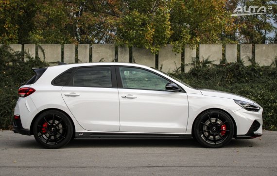 Hyundai i30 N 2.0 T-GDi N Performance, 206 kW, M6, 5d. / AJ NA SPLÁTKY / PROTIÚČET / 2022 bílá