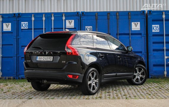 Volvo XC60 DRIVe Geartronic, 120 kW, A6, 5d. / AJ NA SPLÁTKY / PROTIÚČET / 2011 černá