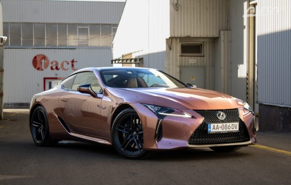 Lexus LC 500 Bespoke Build 2023 hnědá