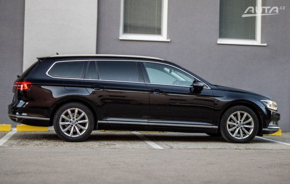 Volkswagen Passat Variant 2.0 TDI BMT Highline 110kW AT/6 2017 / AJ NA SPLÁTKY / PROTIÚČET 2017 černá