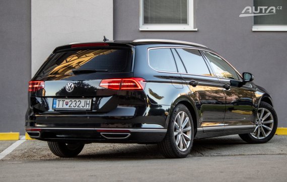 Volkswagen Passat Variant 2.0 TDI BMT Highline 110kW AT/6 2017 / AJ NA SPLÁTKY / PROTIÚČET 2017 černá