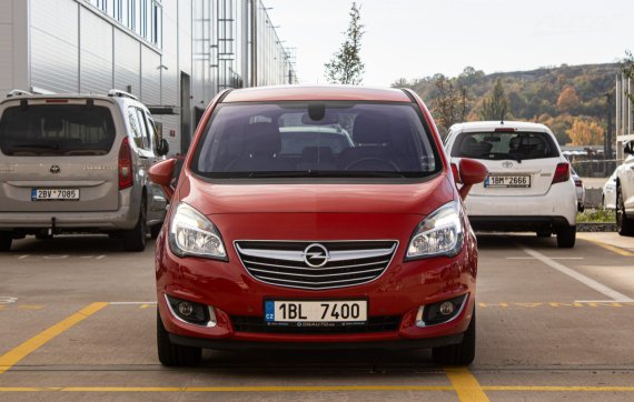 Opel Meriva 1.4 Turbo A/T, 88kW (2016) 2016 červená