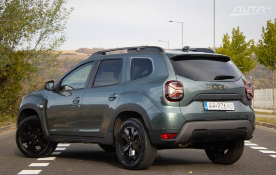 Dacia Duster 1.0 TCe LPG / V ZÁRUKE / 2023 zelená