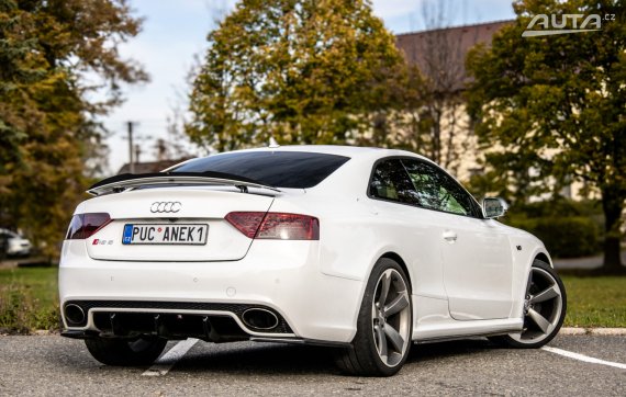 Audi RS5 Quattro 331kW 2012 2012 bílá