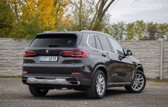 BMW X5 xDrive40i xLine A/T, 250 kW, B58, A8 / AJ NA SPLÁTKY / PROTIÚČET / 2021 šedá