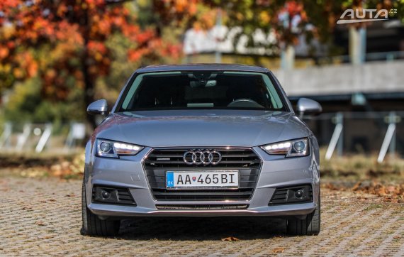 Audi A4 Avant 3.0 TDI Quattro 160kW AT/7 2018 / AJ NA SPLÁTKY / PROTIÚČET 2018 stříbrná metalíza