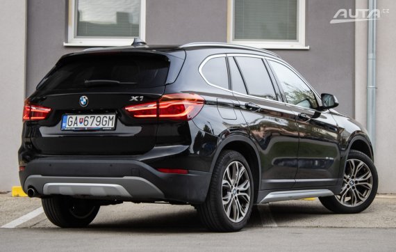 BMW X1 sDrive18d xLine A/T, 110kW (2016) / AJ NA SPLÁTKY / PROTIÚČET / 2016 černá