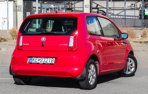 Škoda Citigo 1.0 MPI, 55kW (2012) / AJ NA SPLÁTKY / PROTIÚČET / 2012 červená