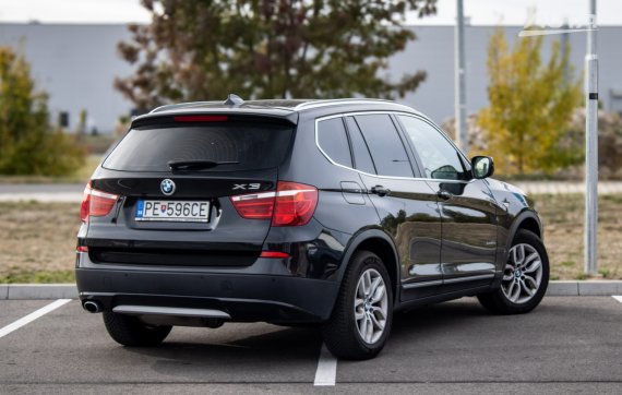 BMW X3 xDrive20d xLine Steptronic 135kW 2014 / AJ NA SPLÁTKY / PROTIÚČET 2014 černá
