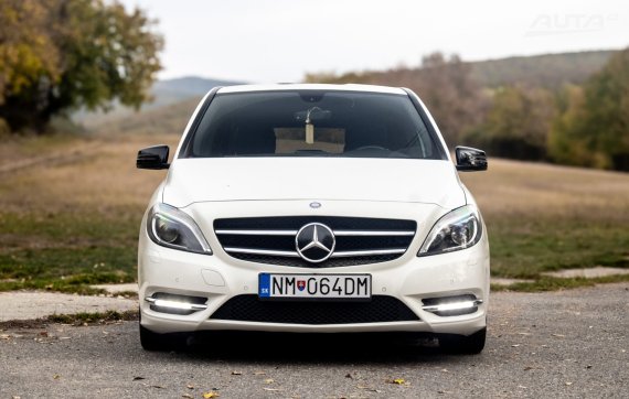 Mercedes-Benz B trieda 180 MT/6 90kW 2013 / AJ NA SPLÁTKY / PROTIÚČET 2013 bílá