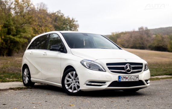 Mercedes-Benz B trieda 180 MT/6 90kW 2013 / AJ NA SPLÁTKY / PROTIÚČET 2013 bílá