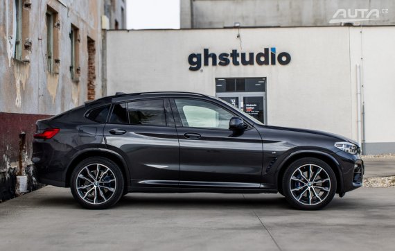 BMW X4 xDrive30d M Sport 210kW AT/8 2021 / AJ NA SPLÁTKY / PROTIÚČET 2021 šedá