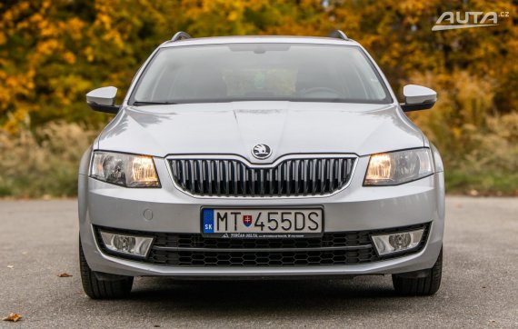 Škoda Octavia Combi 1.4 TSI 103kW MT/6 2015 / AJ NA SPLÁTKY / PROTIÚČET 2015 stříbrná metalíza