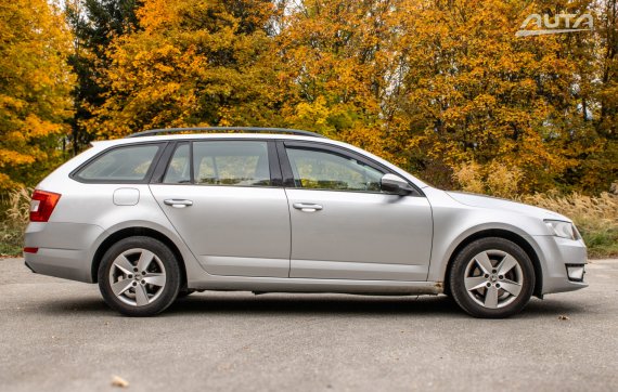Škoda Octavia Combi 1.4 TSI 103kW MT/6 2015 / AJ NA SPLÁTKY / PROTIÚČET 2015 stříbrná metalíza