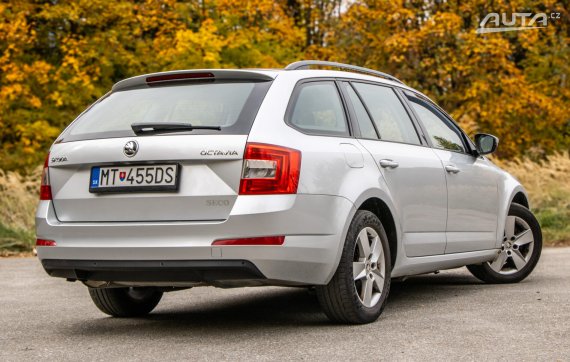 Škoda Octavia Combi 1.4 TSI 103kW MT/6 2015 / AJ NA SPLÁTKY / PROTIÚČET 2015 stříbrná metalíza