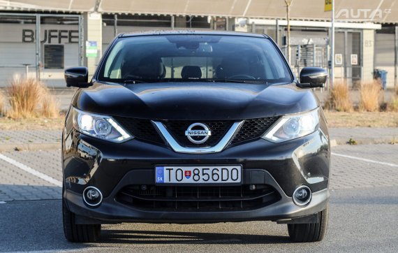 Nissan Qashqai 1.5 dCi, 81kW (2015) / AJ NA SPLÁTKY / PROTIÚČET / 2015 černá