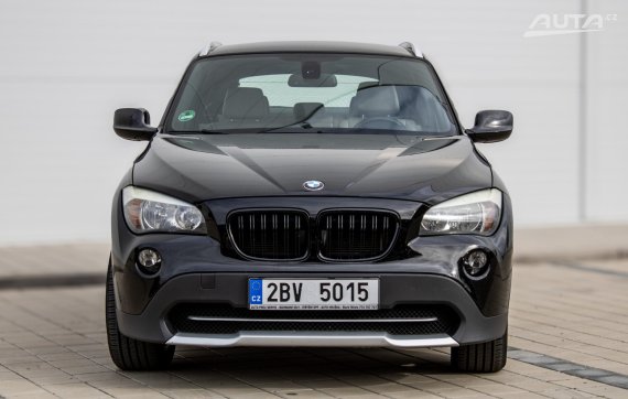BMW X1 xDrive 18D 105kW 2011 2011 černá