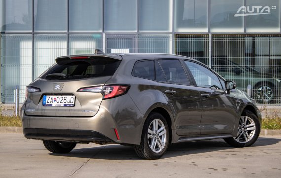 Suzuki Swace 1.8 Hybrid GLX CVT, 72 kW, A1, 5d. / AJ NA SPLÁTKY / PROTIÚČET / 2020 zelená